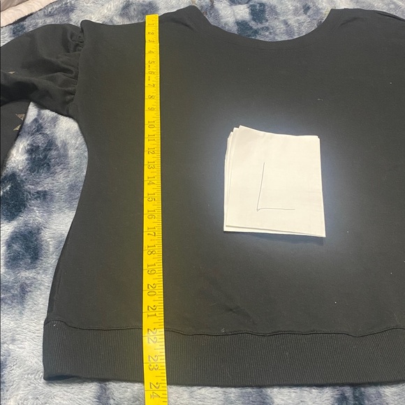 Sweatshirt Cropped with stars - Picture 11 of 13